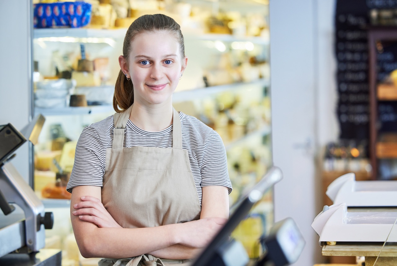 The Benefits of Part-Time Jobs for Teenagers Beyond the Paycheck