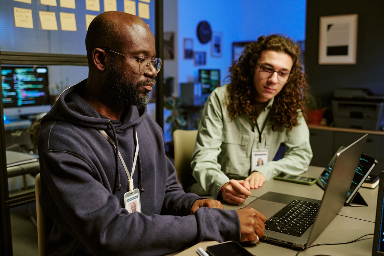 How Mentorship Programs Help Teens Find Direction